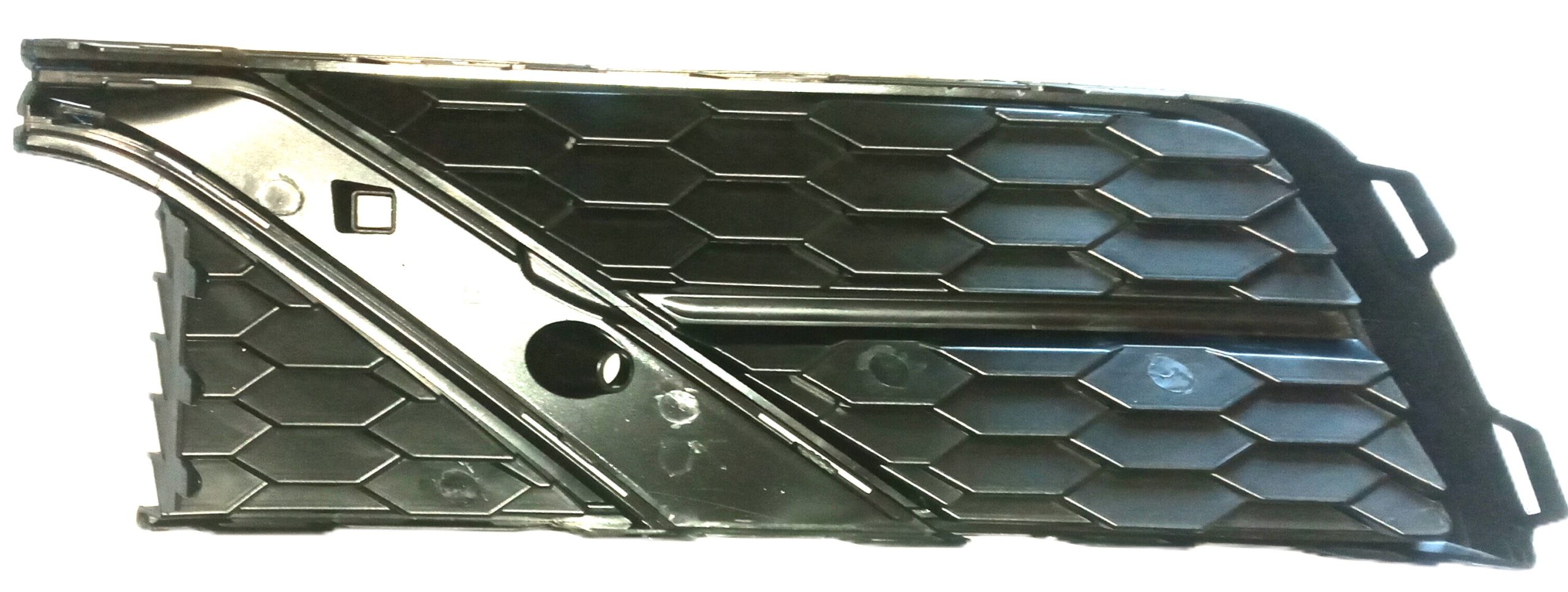 VW Polo 6 Vivo Hatchback Sedan 2017-onwards Foglight grille without opening for Foglight Right beehive like pattern right hand side driver side new non-OEM VWE3294